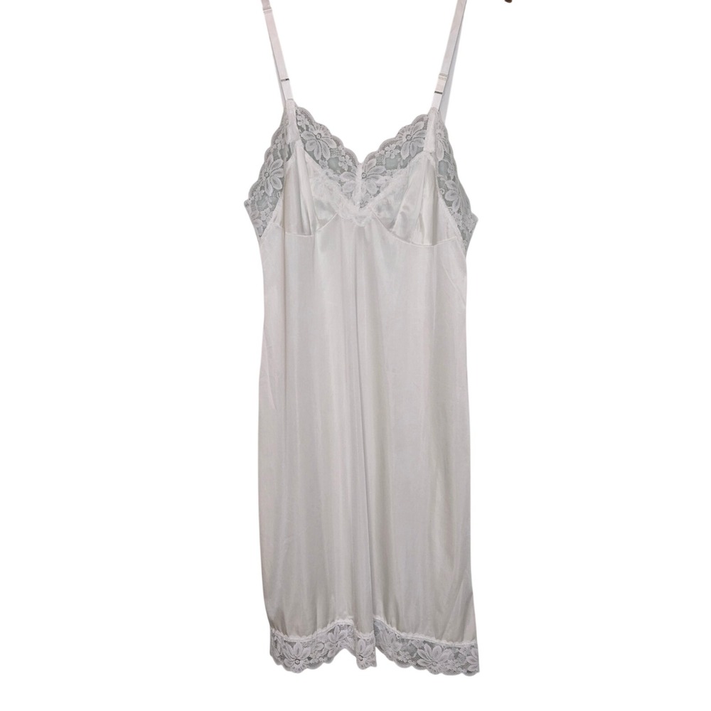 Vintage Womens Lorraine White Full Slip Lace Trim  Nylon Tall 38 Made in USA